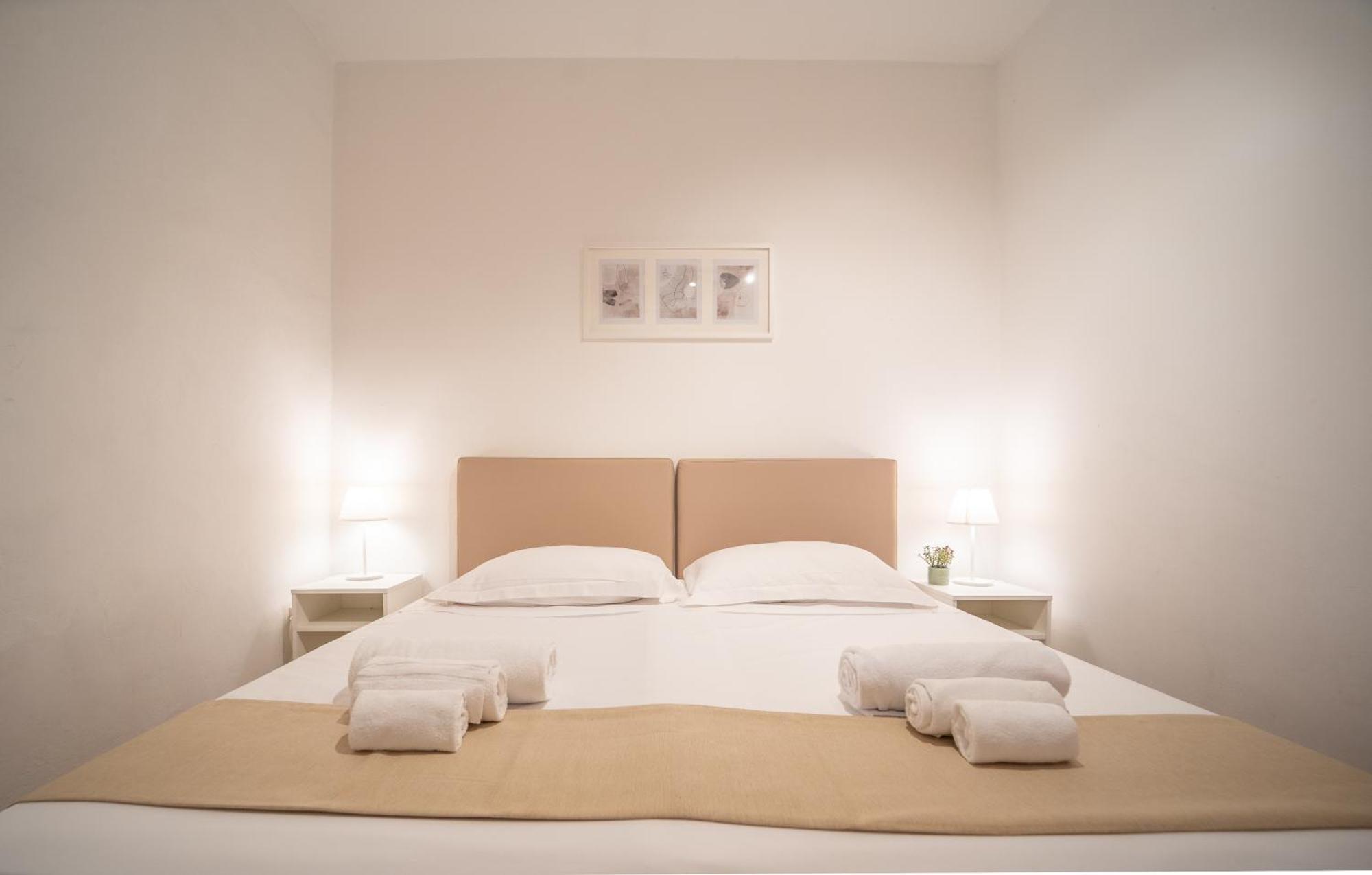 Cimabue - Spacious In The Heart Of Apartamento *